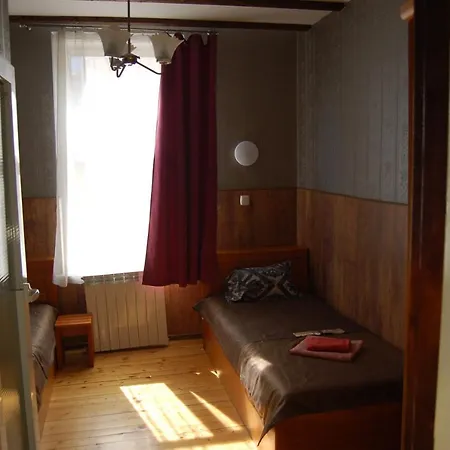 斯提万伊斯卡酒店 2*