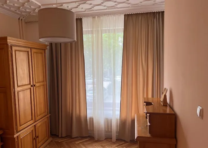 Stivan Iskar Hotel 2*