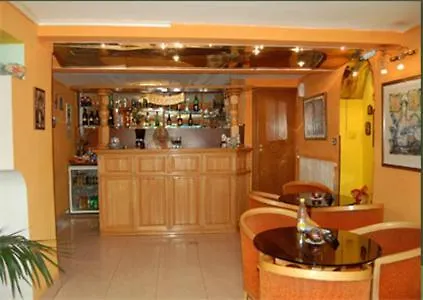 Stivan Iskar Hotel 2*