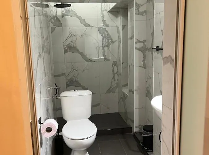 斯提万伊斯卡酒店 2*