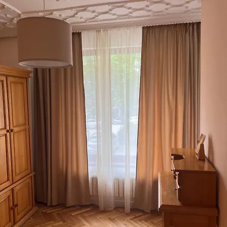 Stivan Iskar Отель 2*